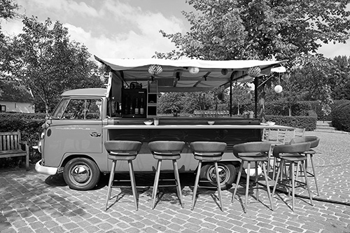 volkswagen t1 bar lou's pub